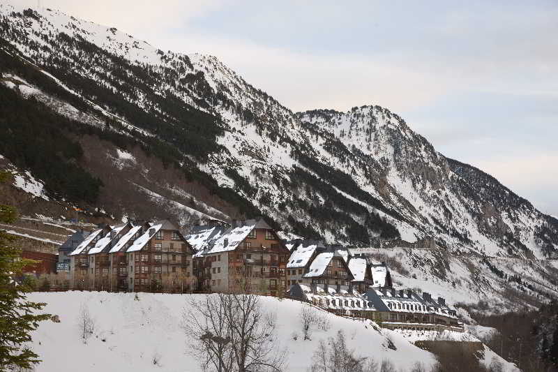 Hotel Val De Ruda バケイラ・ベレット エクステリア 写真